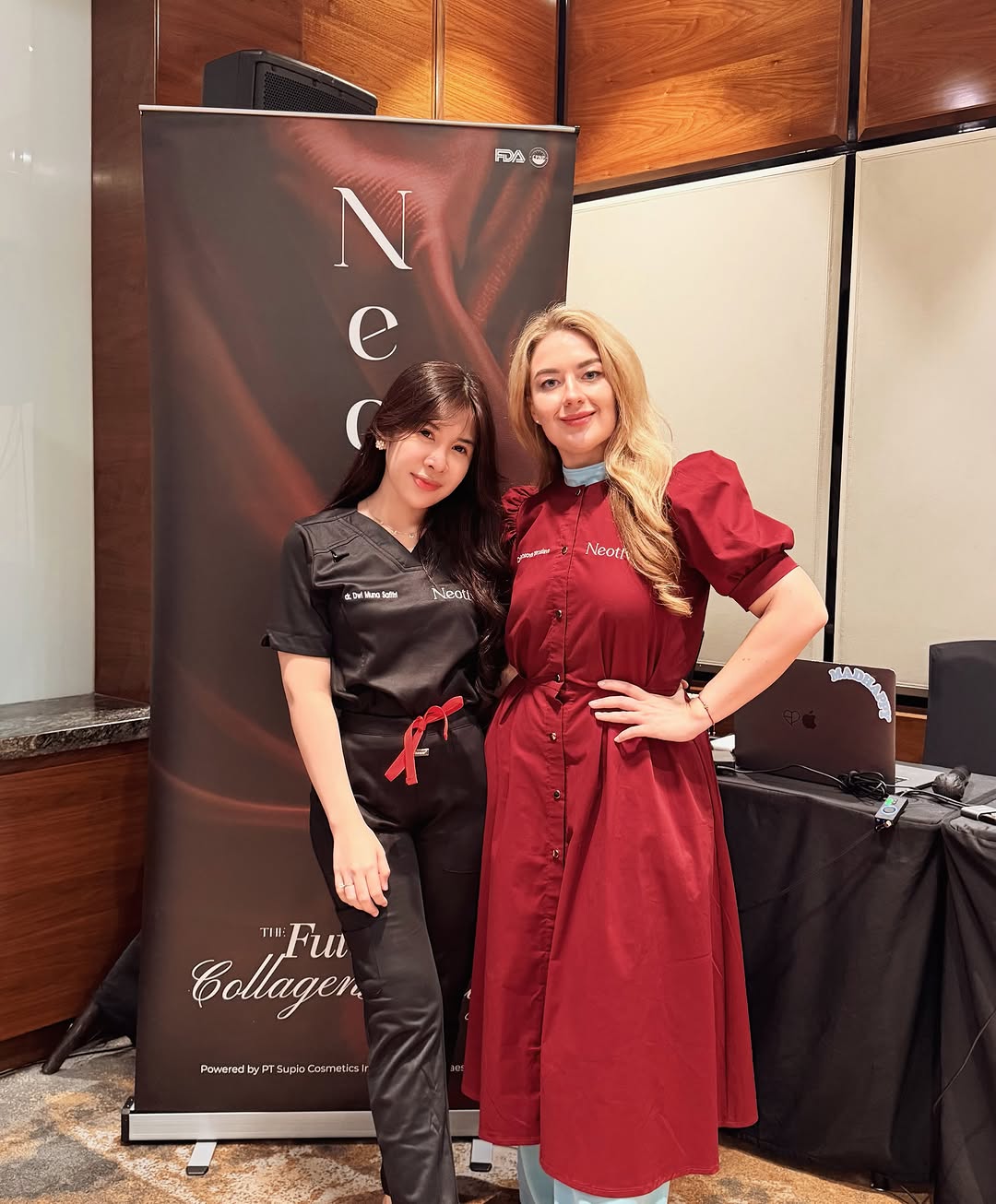 dr. Dwi Muna Safitri bersama dr. Fedosova Yaroslava pada Neotiva Expert Training